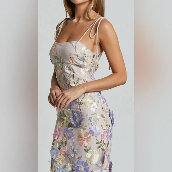 Showpo Floral Embroidered Dress - Purple and Pink - Picture 7 of 9